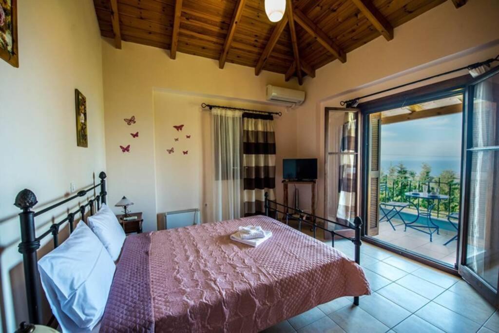Kelly'S Villa In Stoupa Neokhorion (Messenia) Exterior foto